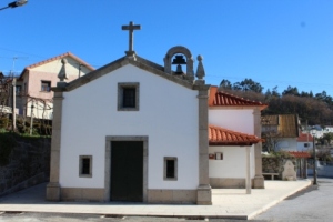 Capela de São Bento, Alminhas e Cruzeiro da Ermida2
