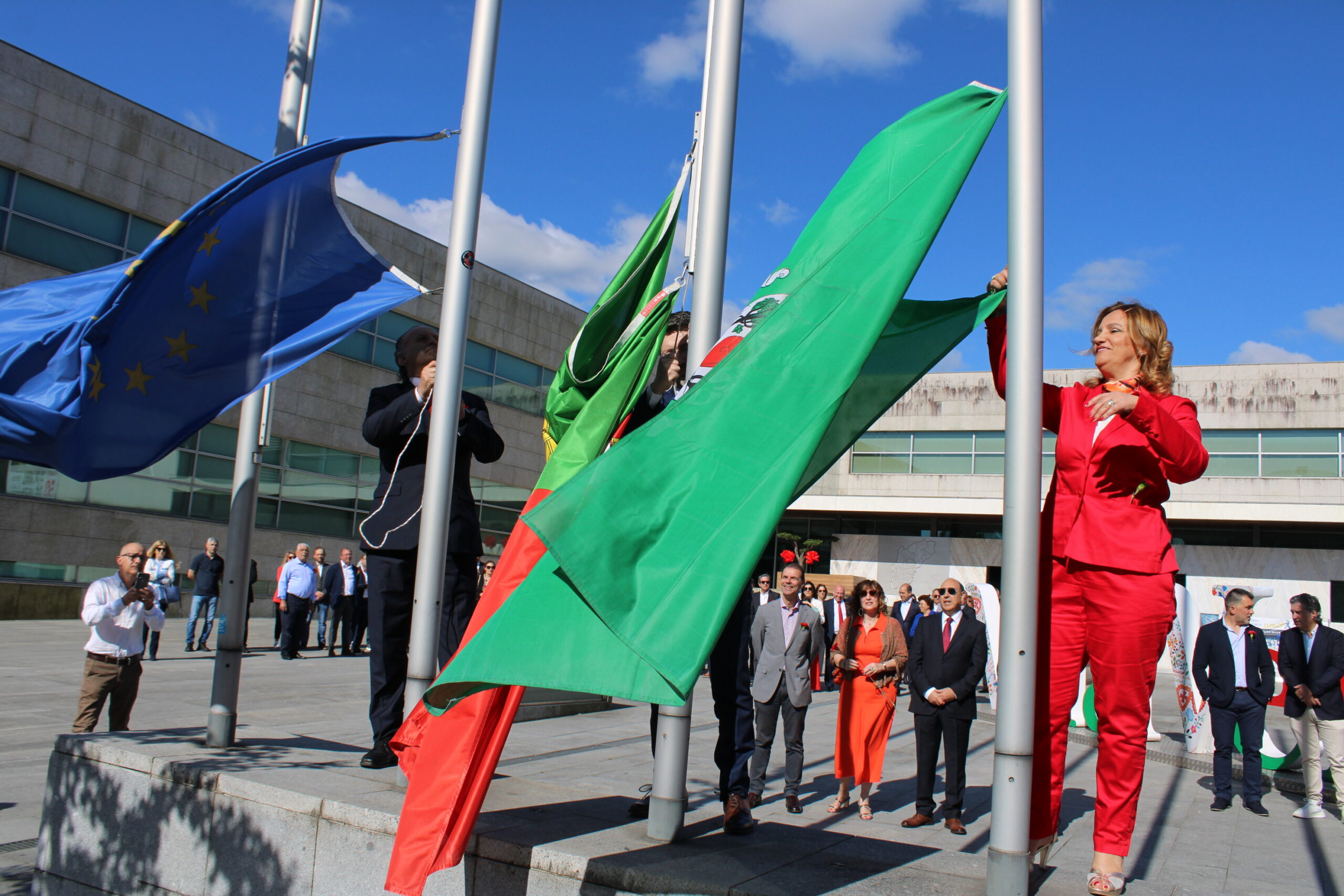 Vila Verde assume “determinação democrática” no “processo contínuo” de desenvolvimento